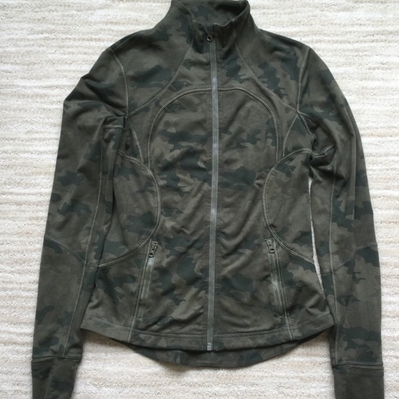 Lululemon Camo Zipper Jacket EUC! - Picture 7 of 10